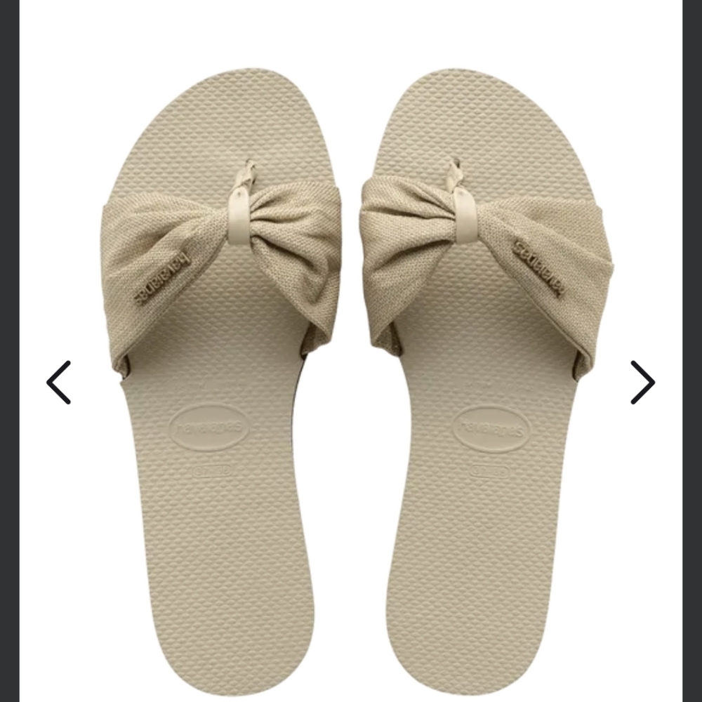 NWOT Havaianas You St Tropez Shine Sandals